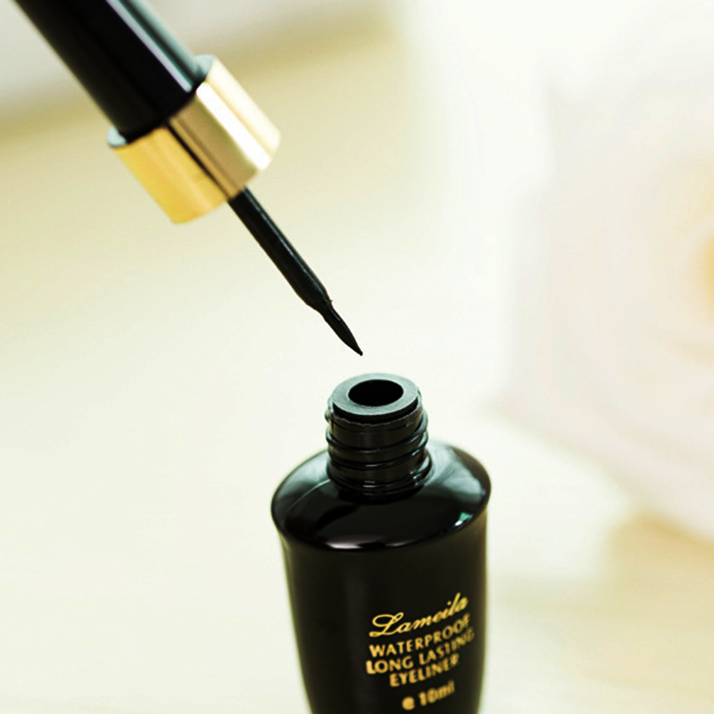 Lápiz delineador de ojos líqui - Correction Pen Fine reseña y precio